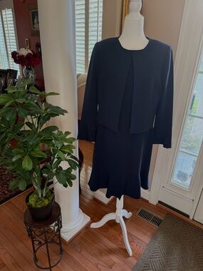Classic Tahari Navy Women's Dress and Jacket Set